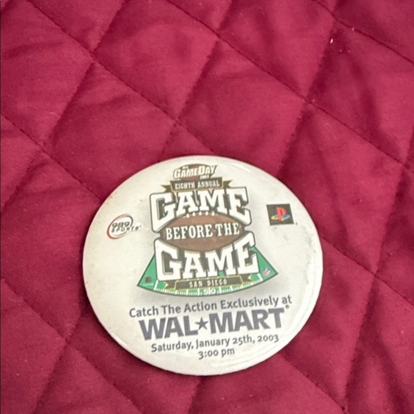 Vintage Jewelry - Vintage Walmart Brooch